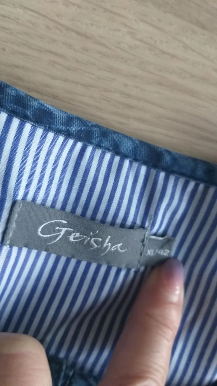 Beautiful blue dress by Geisha - size 42 - subtle tropical leaf print ♿ – photo 2